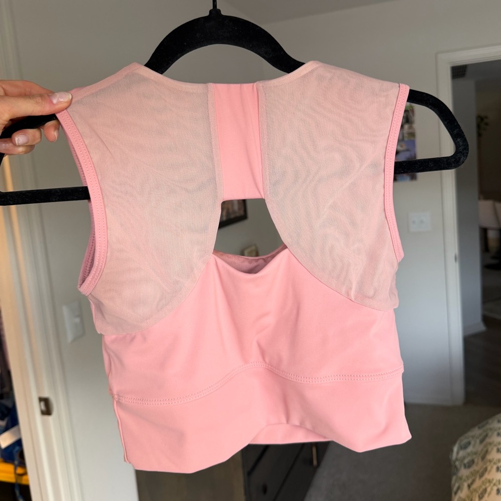 Forme Power Bra in Rosé - Picture 11 of 14